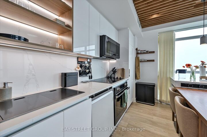 Property Photo:  251 Manitoba Street 1604  ON M8Y 0C7 