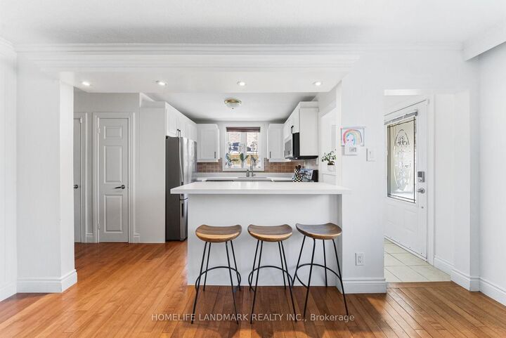 Property Photo:  69 Nipigon Avenue  ON M2M 2V9 