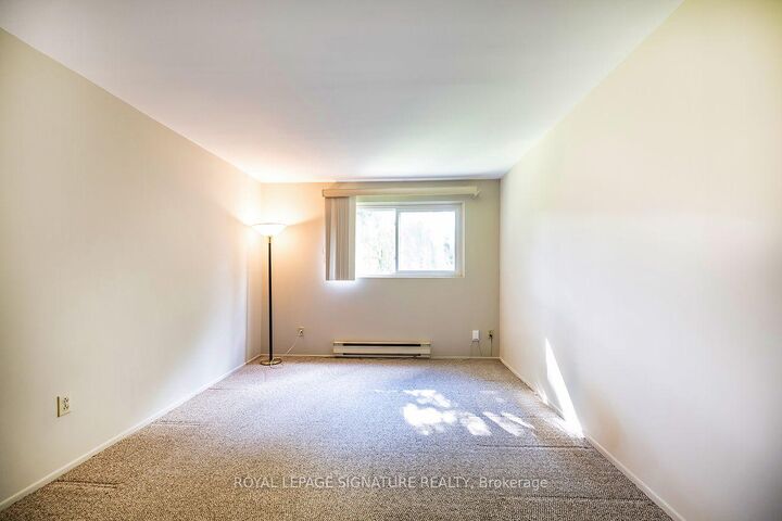 Property Photo:  62 Thorny Vineway N/A  ON M2J 4J2 