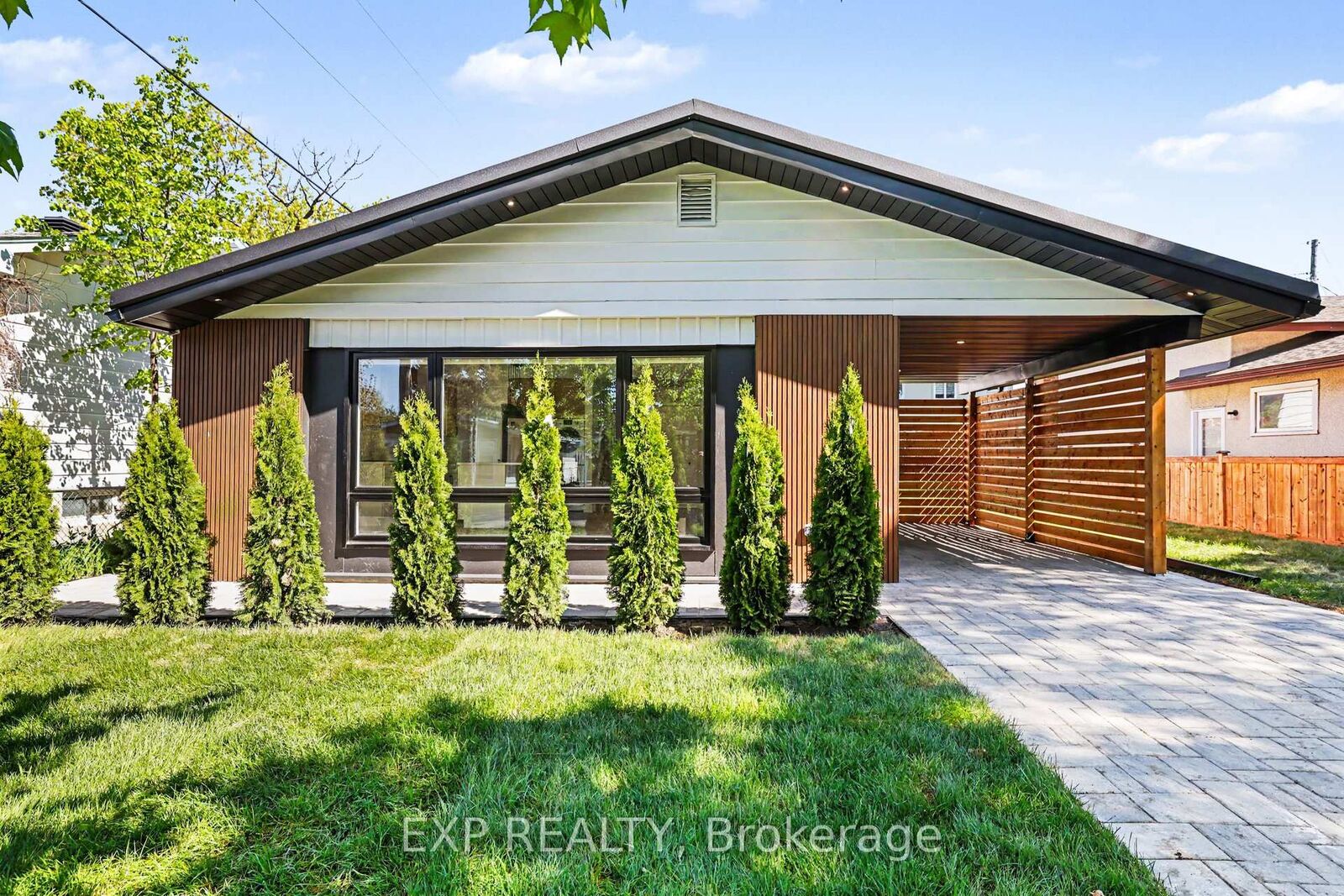 Property Photo:  1273 Ridgemont Avenue  ON K1V 6E4 