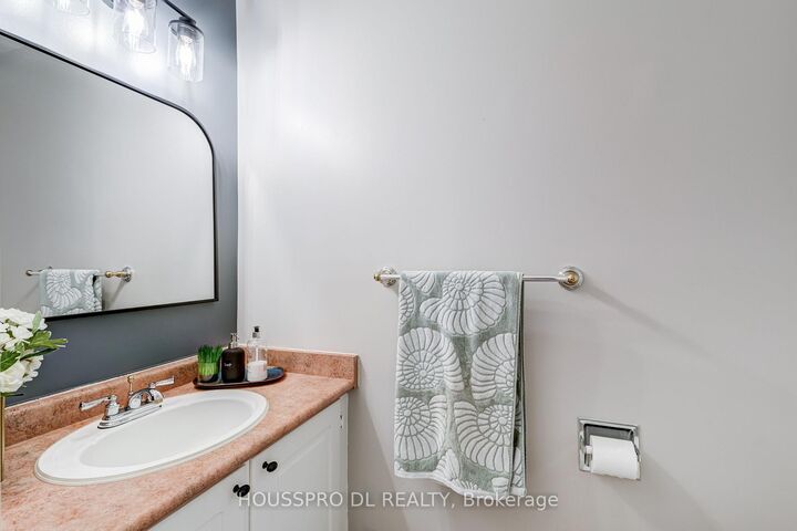 Property Photo:  10 Bowman Way 145  ON L3T 4Z7 