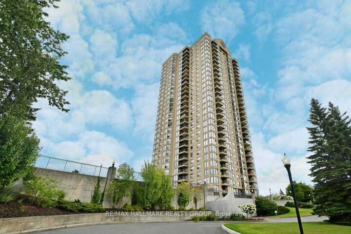 Property Photo:  545 St Laurent Boulevard 1006  ON K1K 4H9 