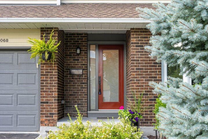 Property Photo:  1068 St Germain Crescent  ON K1C 2L8 