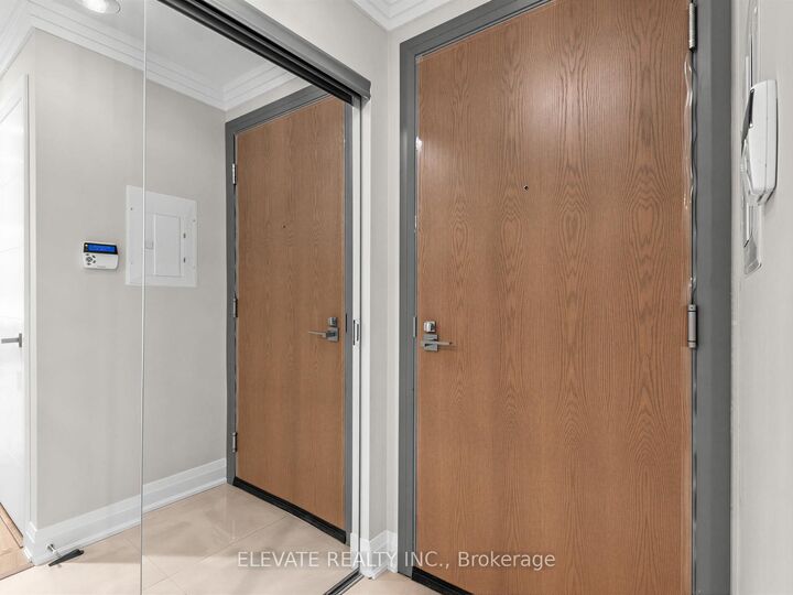 Property Photo:  18 Uptown Drive 229  ON L3R 5M5 