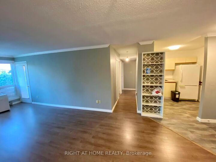 Property Photo:  5 Jacksway Crescent 318  ON N5X 3T6 