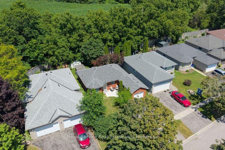 Photo de la propriété:  1104 Tillison Avenue  ON K9A 5N4 