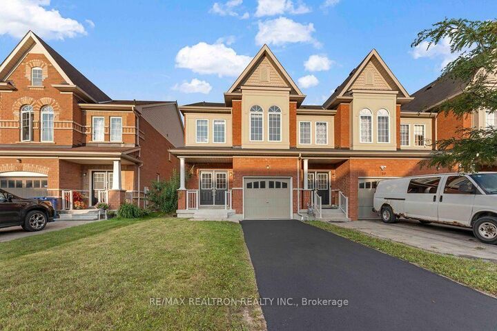 Property Photo: 55 Drum Street ON L4A 4N9