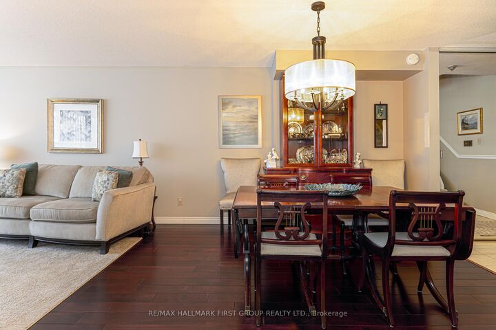 Property Photo:  25 Cumberland Lane 110  ON L1S 7K1 