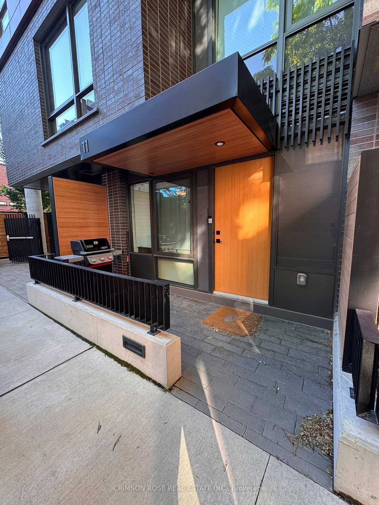Property Photo:  28 Eastern Avenue Th113  ON M5A 0Y2 