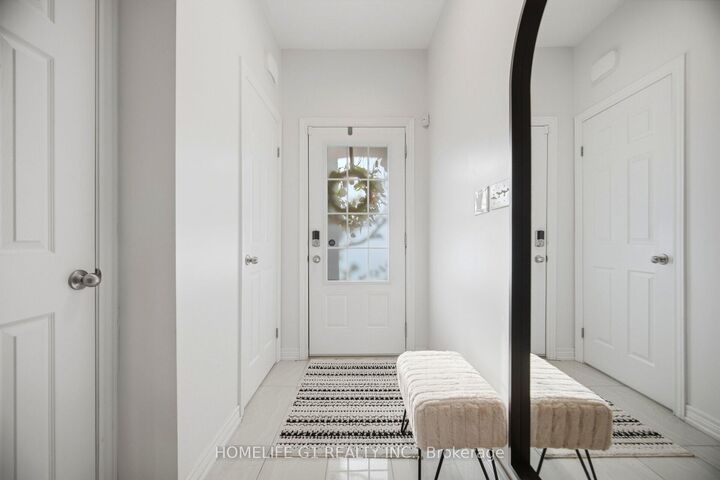 Property Photo: 21 Madonna Drive 26 ON L9B 0H1