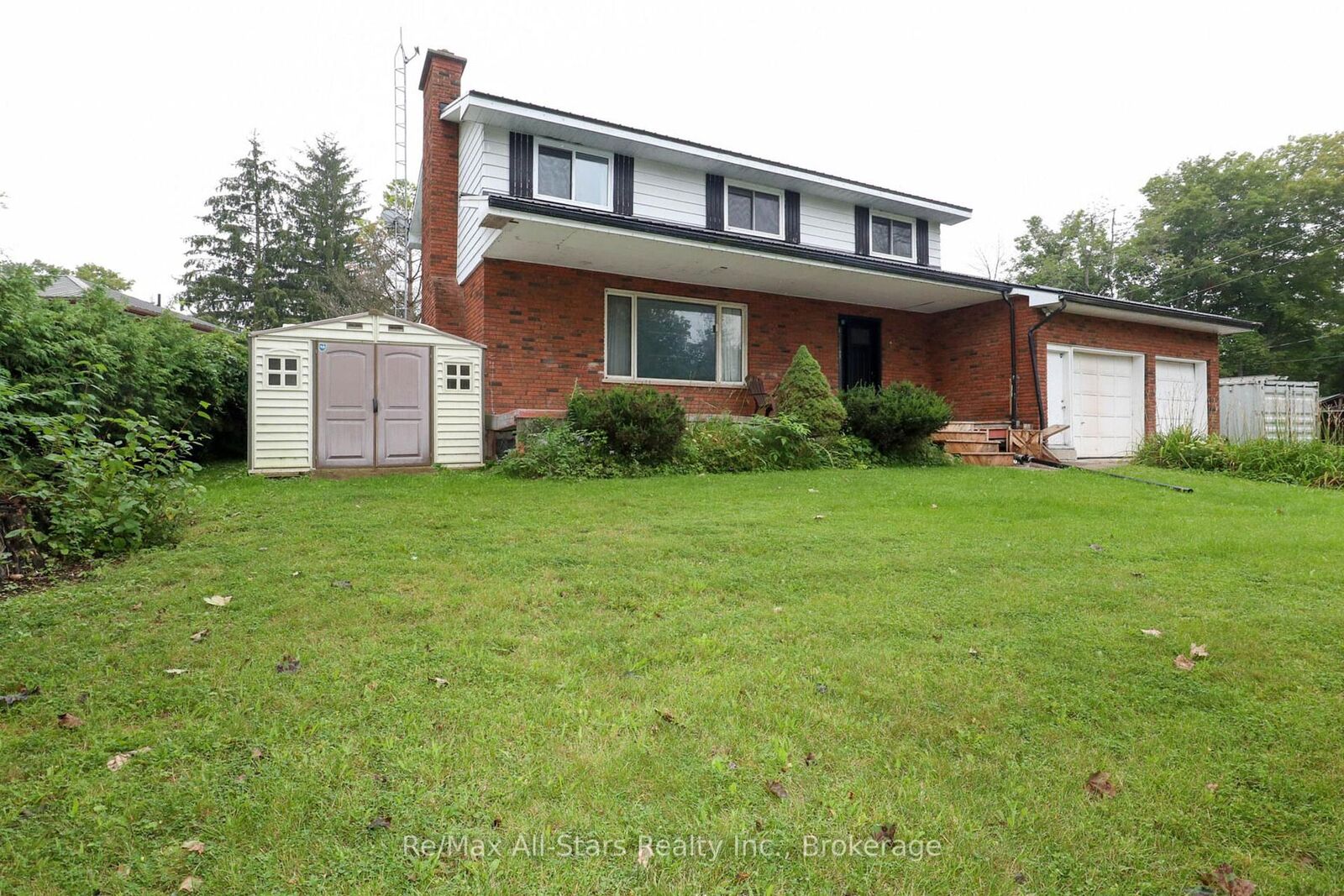 Property Photo:  65 Butternut Drive  ON K9V 4R1 