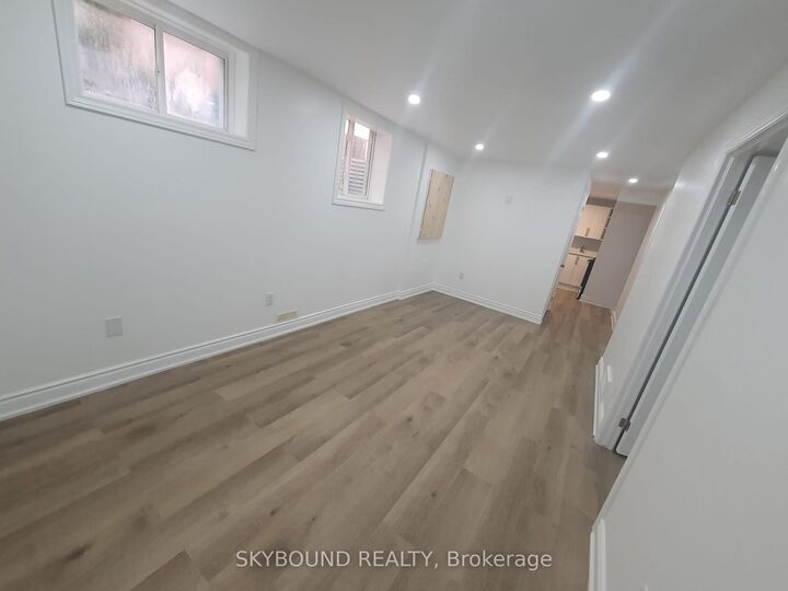 Property Photo:  1830 Gough Avenue Bsmt  ON N5X 4P6 