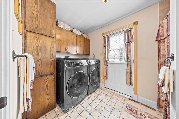 Property Photo:  1530 Royal Orchard Drive  ON K4C 1A9 