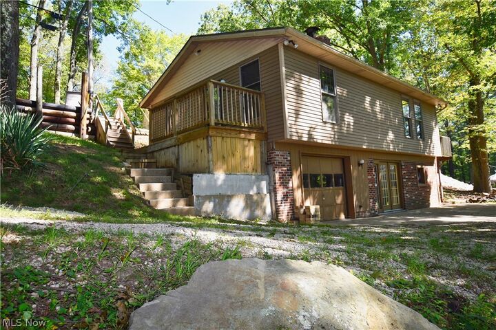 Property Photo:  7923 Lakeview Drive SW  OH 44615 