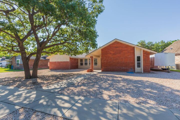 Property Photo: 6207 Estacado Lane TX 79109-6922