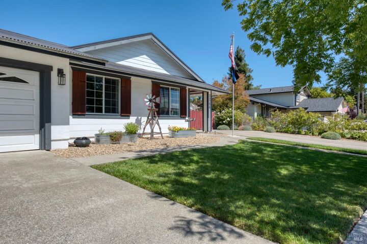 Property Photo:  3366 Linda Mesa Way  CA 94558 
