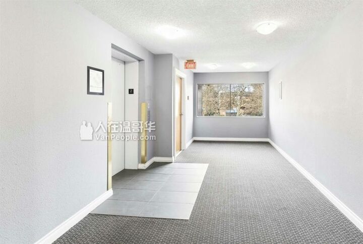 Property Photo:  7297 Moffatt Road  BC V6Y 3E6 