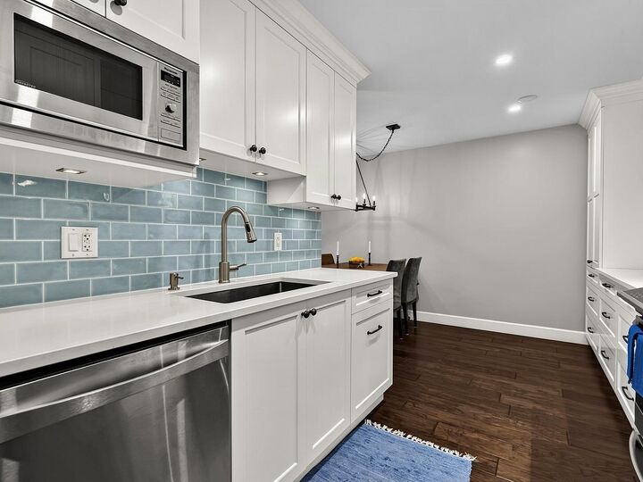 Property Photo:  150 E 5th Street 205  BC V7L 1L5 
