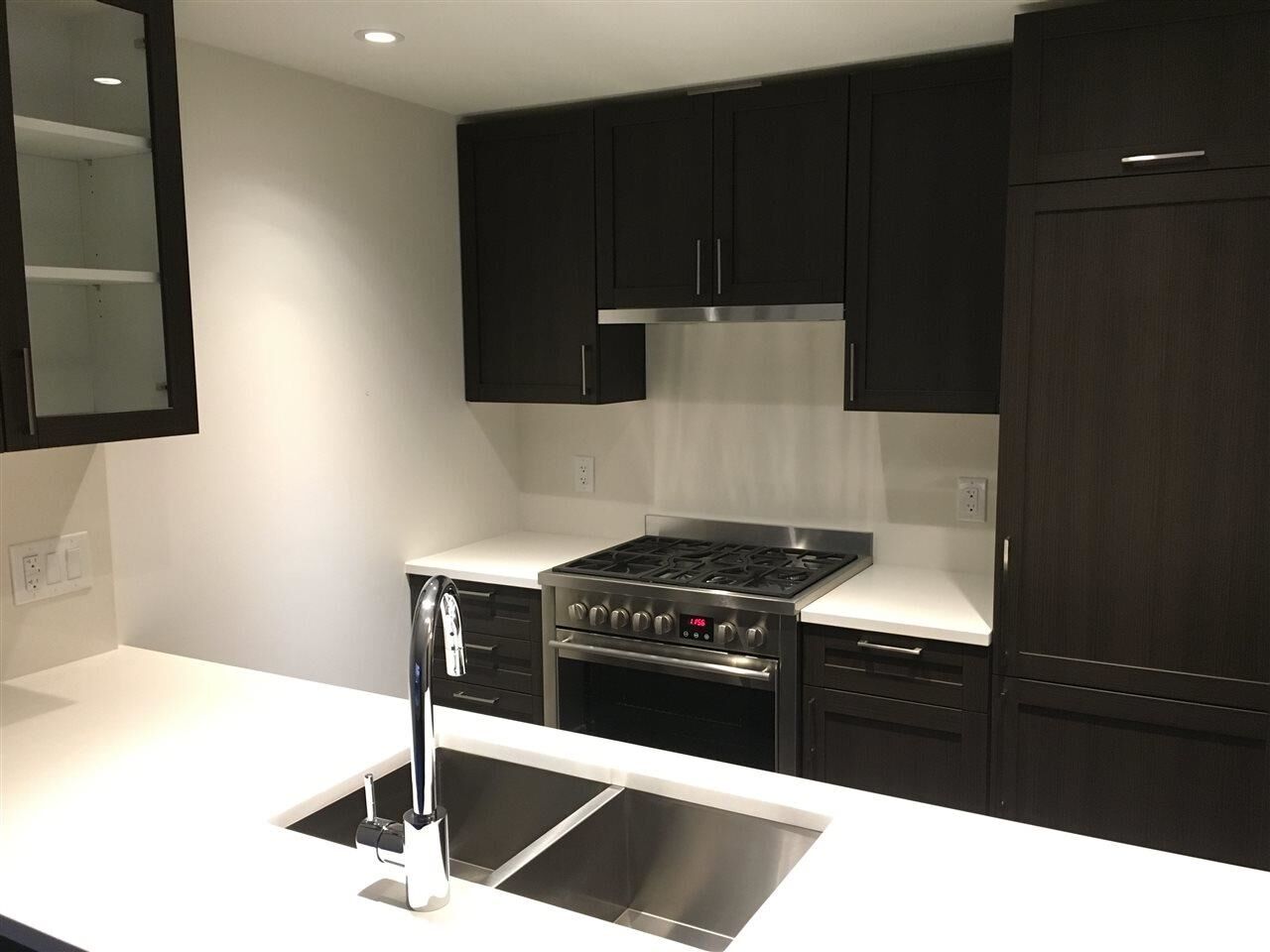 Property Photo:  5665 Boundary Road 312  BC V5R 0E4 