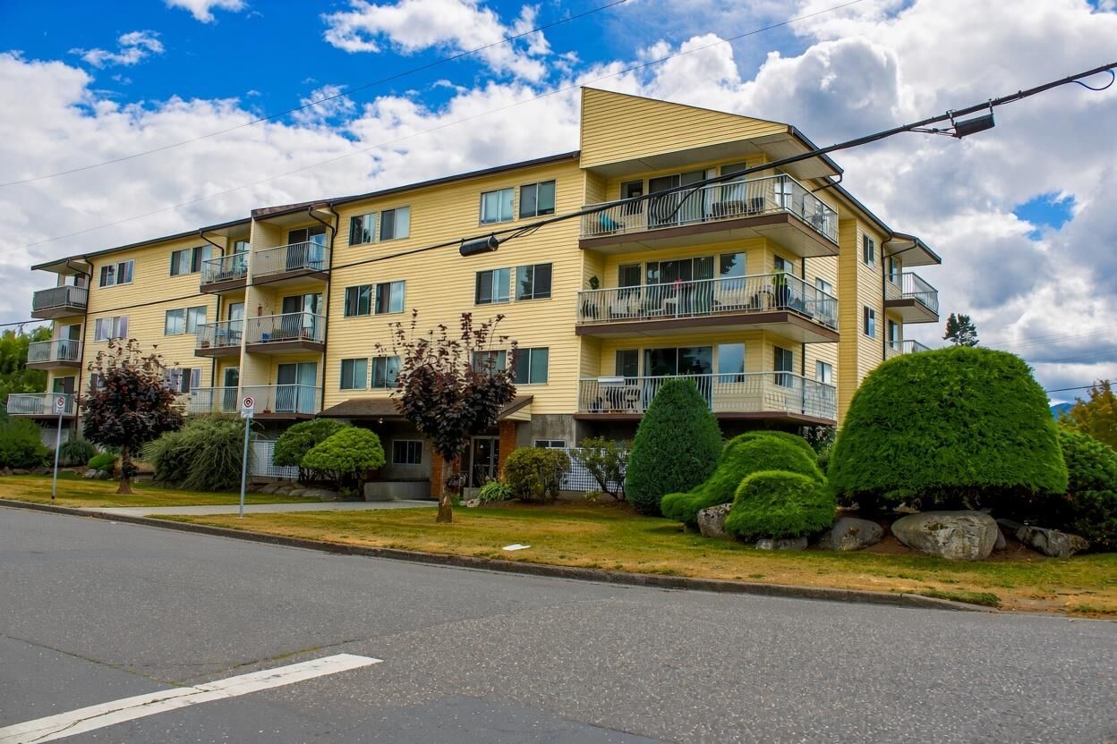 Property Photo: 46210 Margaret Avenue 2 BC V2P 2G9