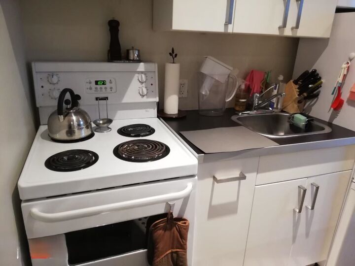 Property Photo:  2016 East 7th Avenue Basement Suite  BC V5N 1S6 
