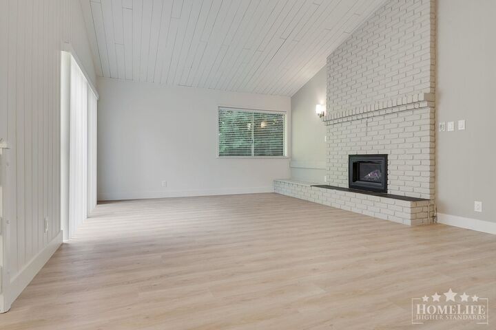 Property Photo:  12687 23 Avenue Hiouse  BC V4A 2C6 