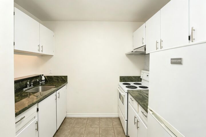 Property Photo:  8120 Colonial Drive 413  BC V7C 4V2 