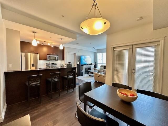 Property Photo:  2343 Atkins Avenue 301  BC V3C 1Y7 