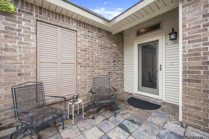 Property Photo:  5324 Courtyard Dr  LA 70737 