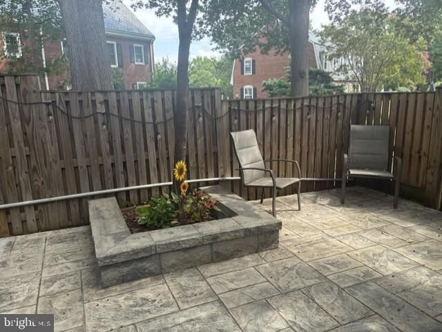 Property Photo:  3301 S Stafford Street A1  VA 22206 