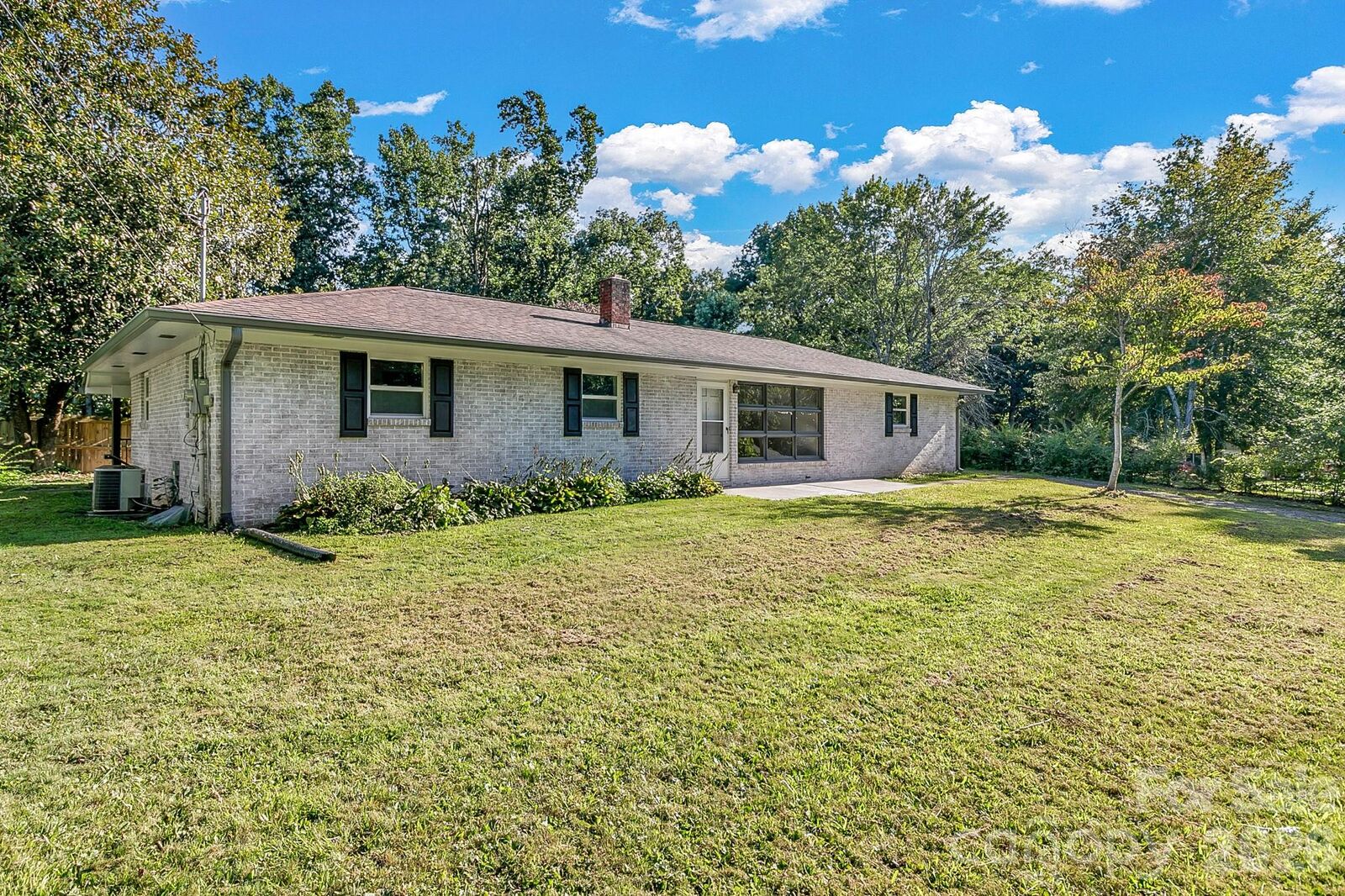 Property Photo: 25 Hickory Tree Road NC 28805
