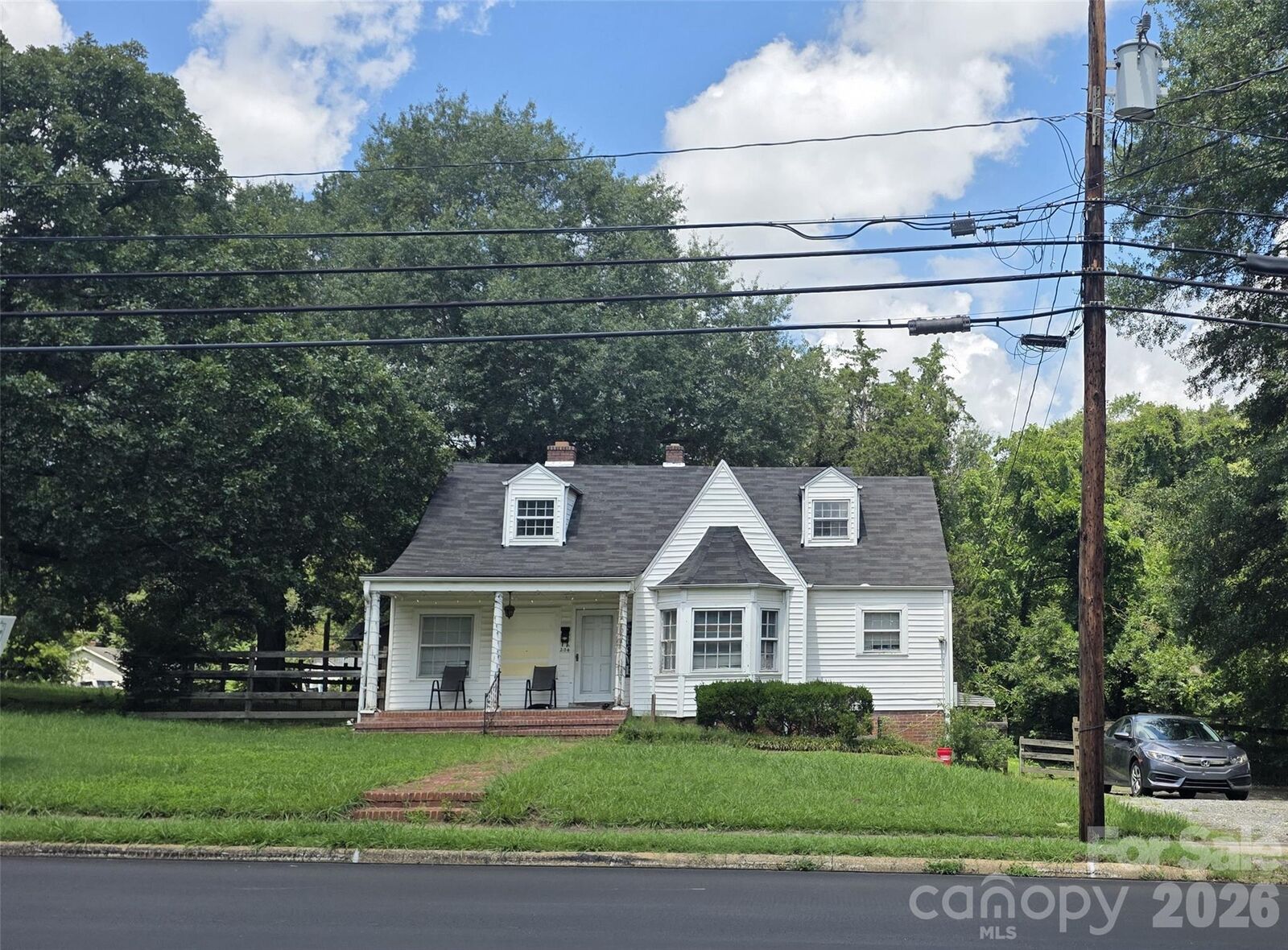 Property Photo:  204 E Trade Street  NC 28034 