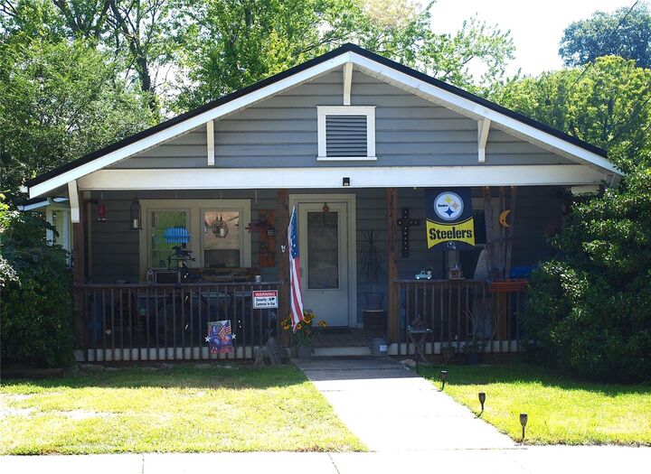 Property Photo: 384 Pisgah Drive NC 28716