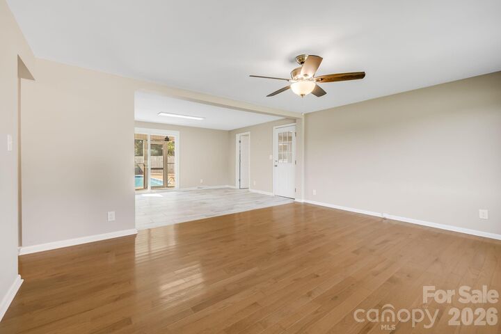 Property Photo:  409 Oak Street Extension 40  NC 28043 