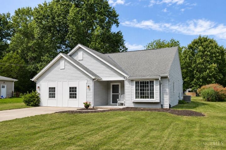 Property Photo: 1124 Orchard Lane OH 45102