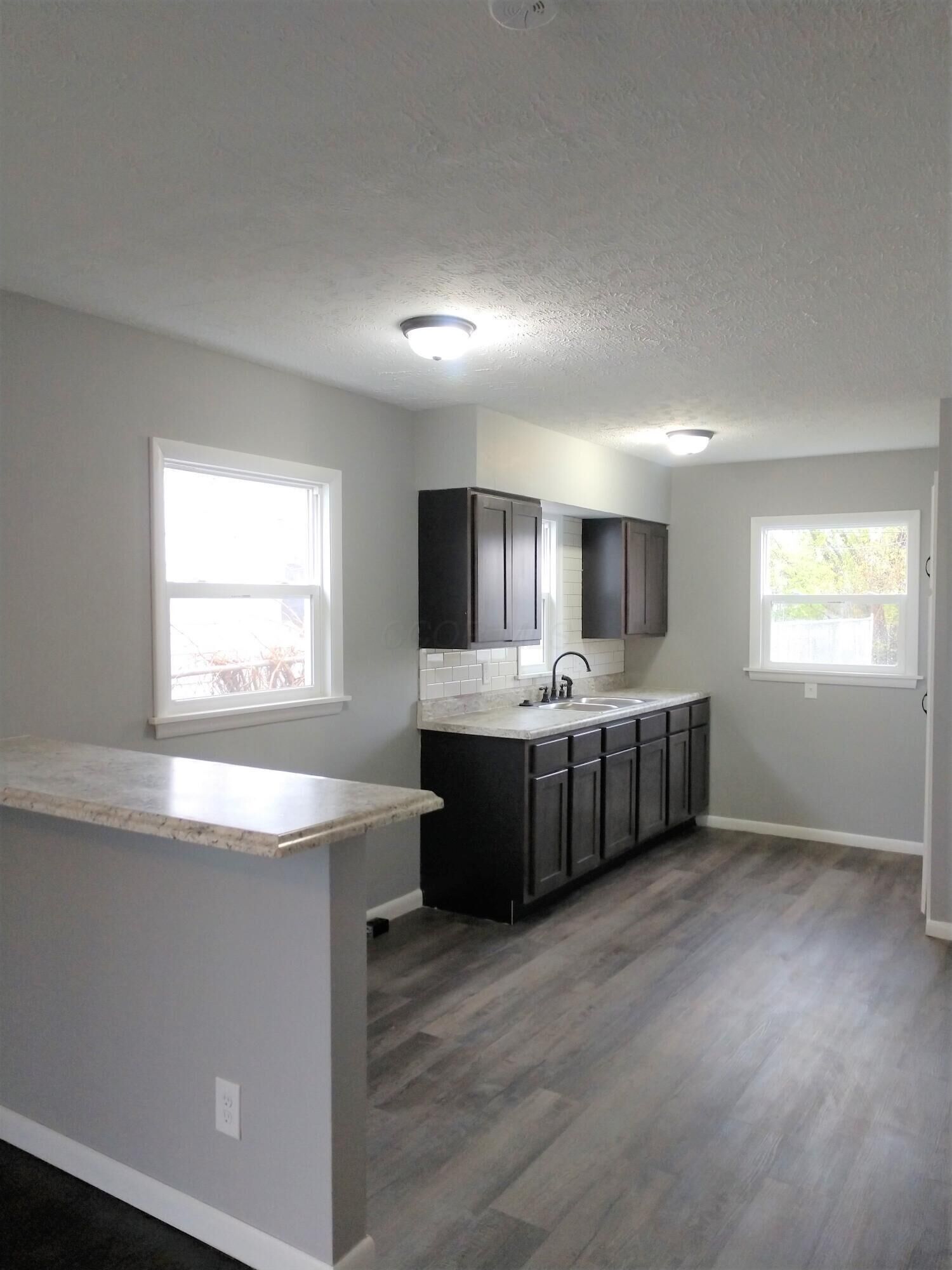 Property Photo:  1199 Fairwood Avenue  OH 43206 