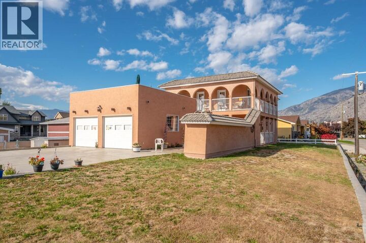 Property Photo:  43 Harbour Key Drive  BC V0H 1V3 