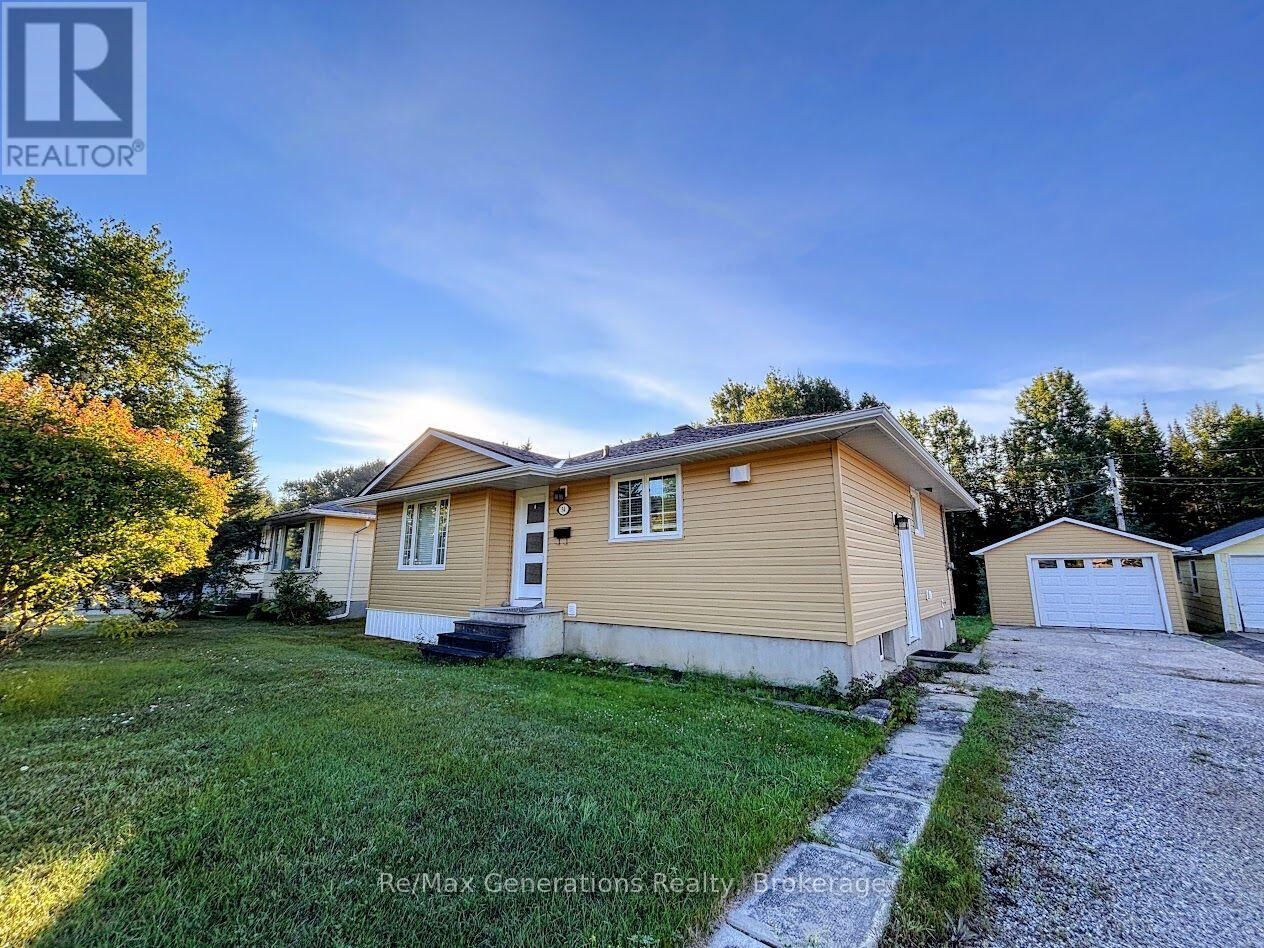 Property Photo:  34 Redwing Avenue  ON P0T 2C0 