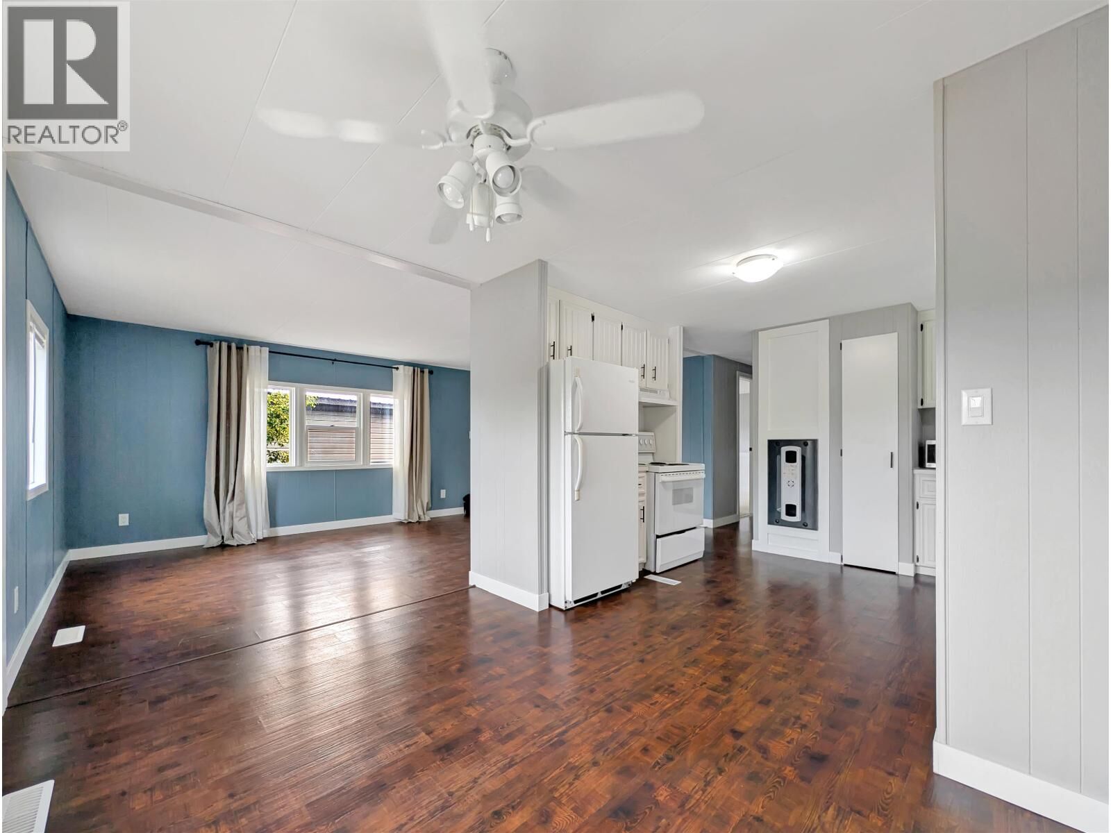 Property Photo:  704 Dog Creek Road 9  BC V2G 3G3 