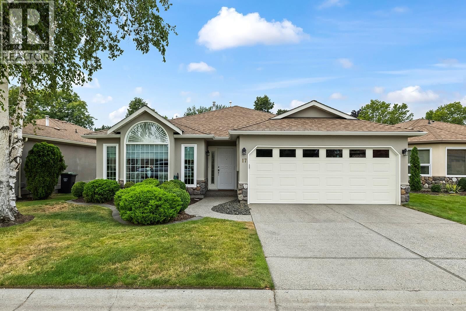 Property Photo:  1201 Cameron Avenue 17  BC V1W 3R7 