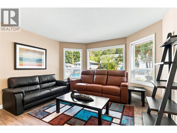 Property Photo:  831 37 Street Southeast  BC V1E 3M2 