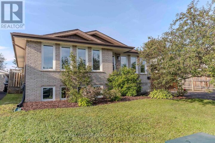 49 Wasco Drive — photo 1