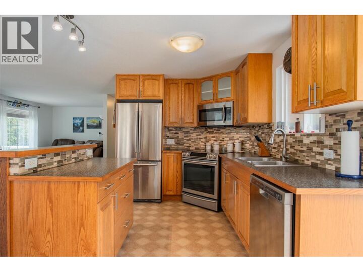 Property Photo:  1664 Maida Road  BC V0H 1E3 