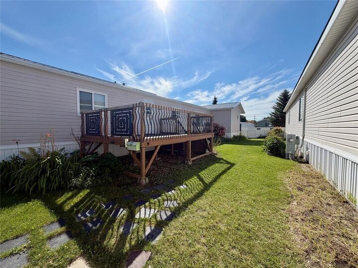 Property Photo:  323 Glen Avenue  MB R7C 1B9 