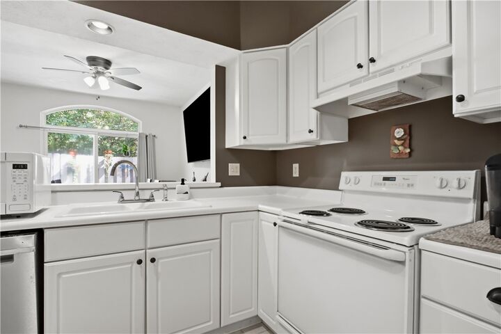 Property Photo:  1157 Timbertrail Court  OH 45458 
