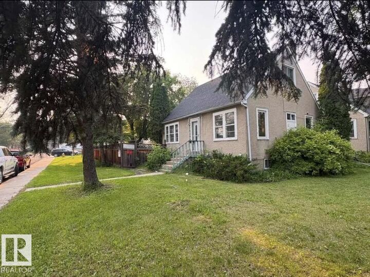 Property Photo:  10204 123 Avenue NW  AB T5G 0V6 