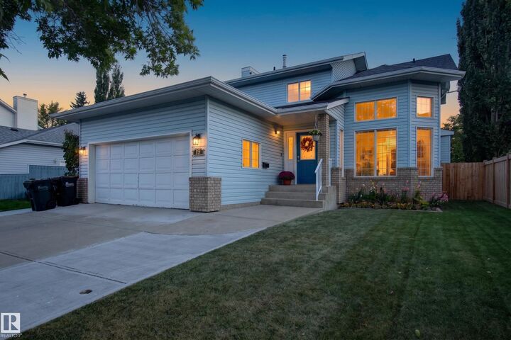 Property Photo:  19 Catalina Drive  AB T8H 1R2 