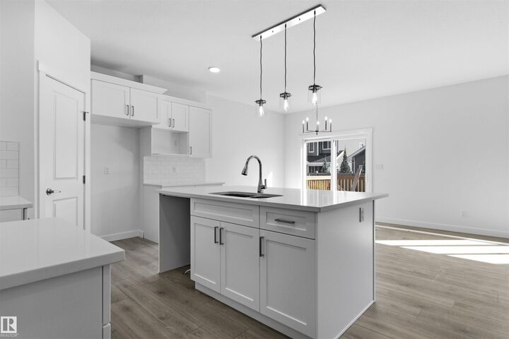 Property Photo:  5063 Cawsey Link SW  AB T6W 4M6 