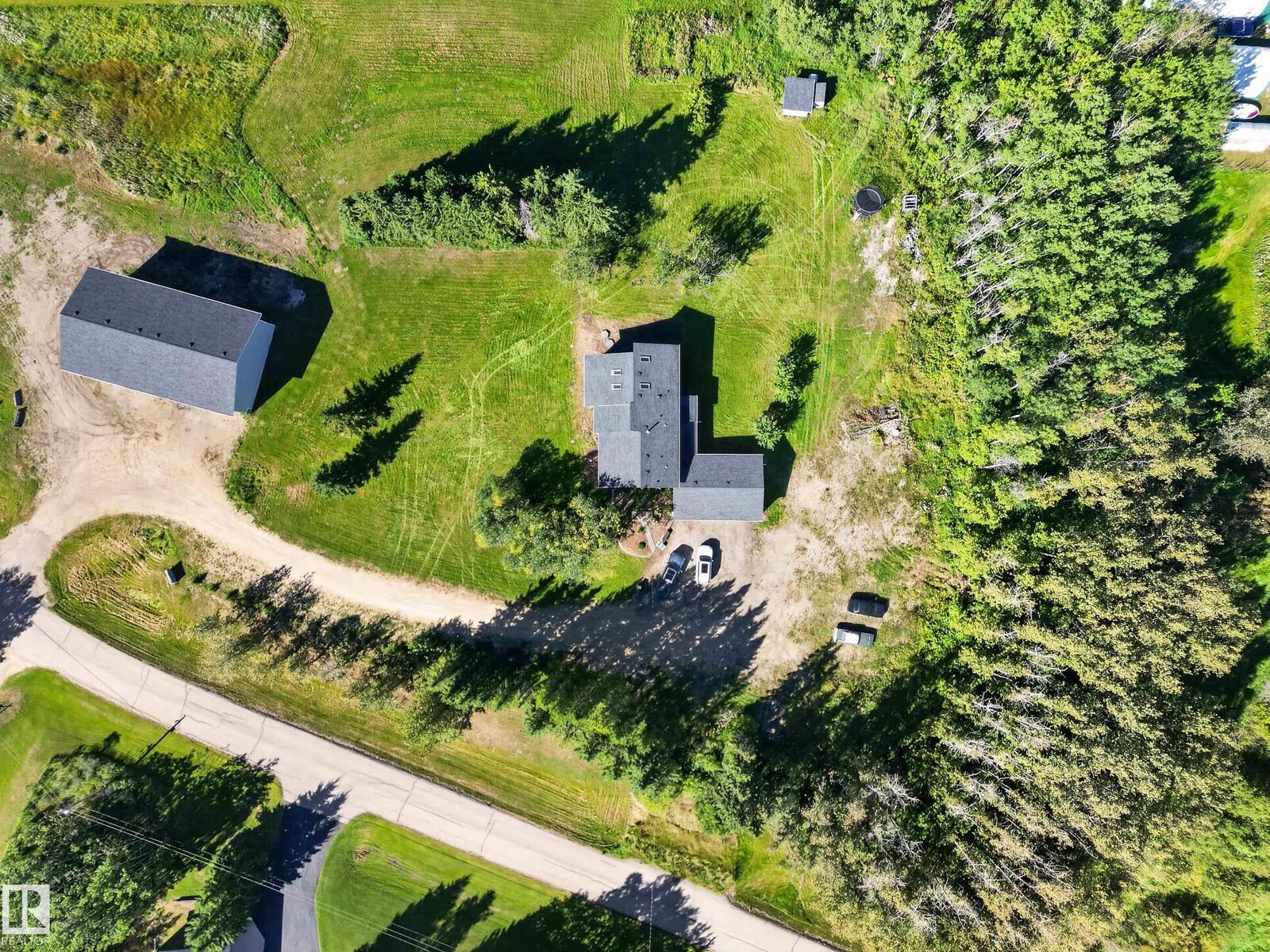 Property Photo: 52471 Rge Road 223 170 AB T8A 4P9