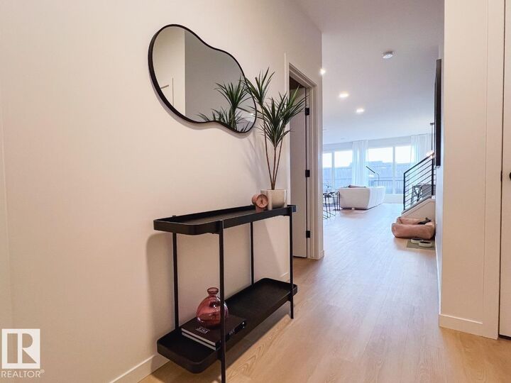 Property Photo:  22616 85 Avenue NW  AB T5T 7E4 